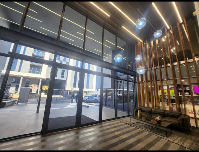 307M² OFFICE TO LET IN VORNA VALLEY